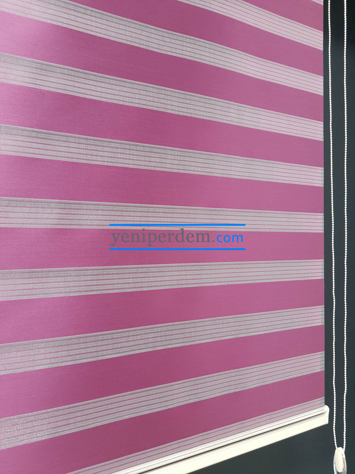 mor çizgli saten zebra perde - Görsel 2
